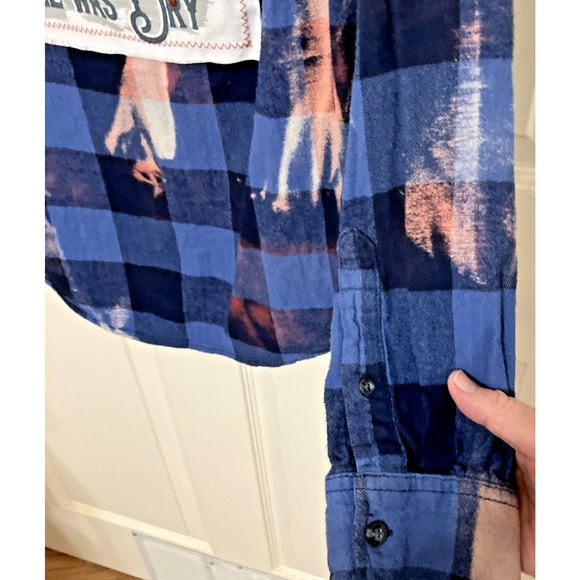 Men's Flannel Button Down Shirt Size Large Upcycled Bleached Chevrolet See Back - Picture 4 of 8